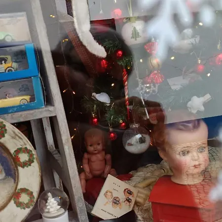 Gundi House Ericeira