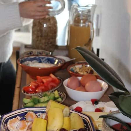 Gundi House Vandrerhjem