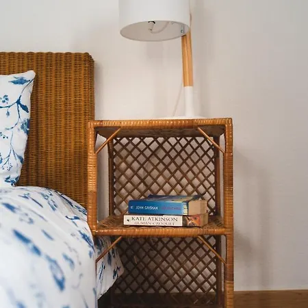 Gundi House Vandrerhjem *