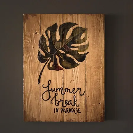 Gundi House Albergue *