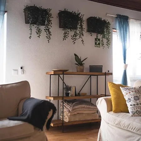 Albergue Gundi House